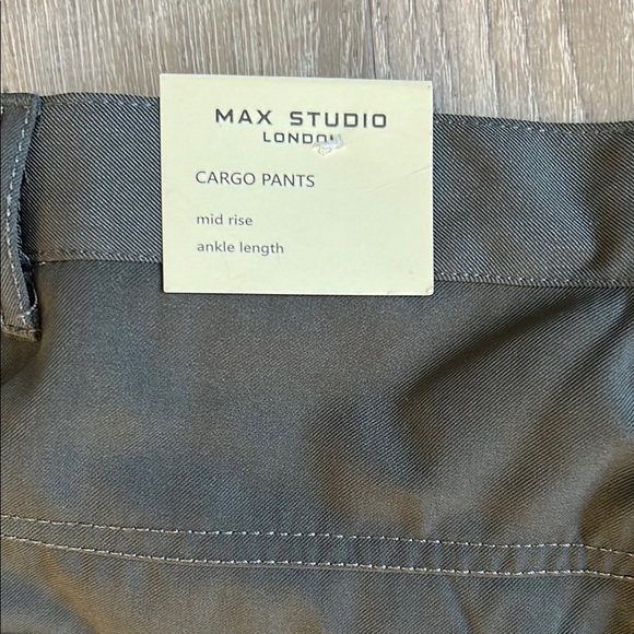 Women Cargo pants  mid rise ankle length - Picture 4 of 4